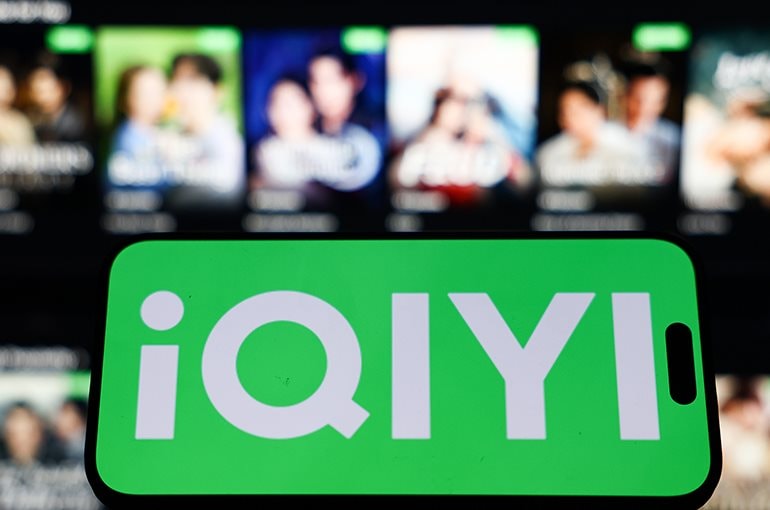 Bị clip ngắn ‘dồn vào đường cùng’, doanh thu sụt giảm 13%, hãng giải trí 16 năm lịch sử tuyên bố chuyển mình làm nội dung AI - Ảnh 1