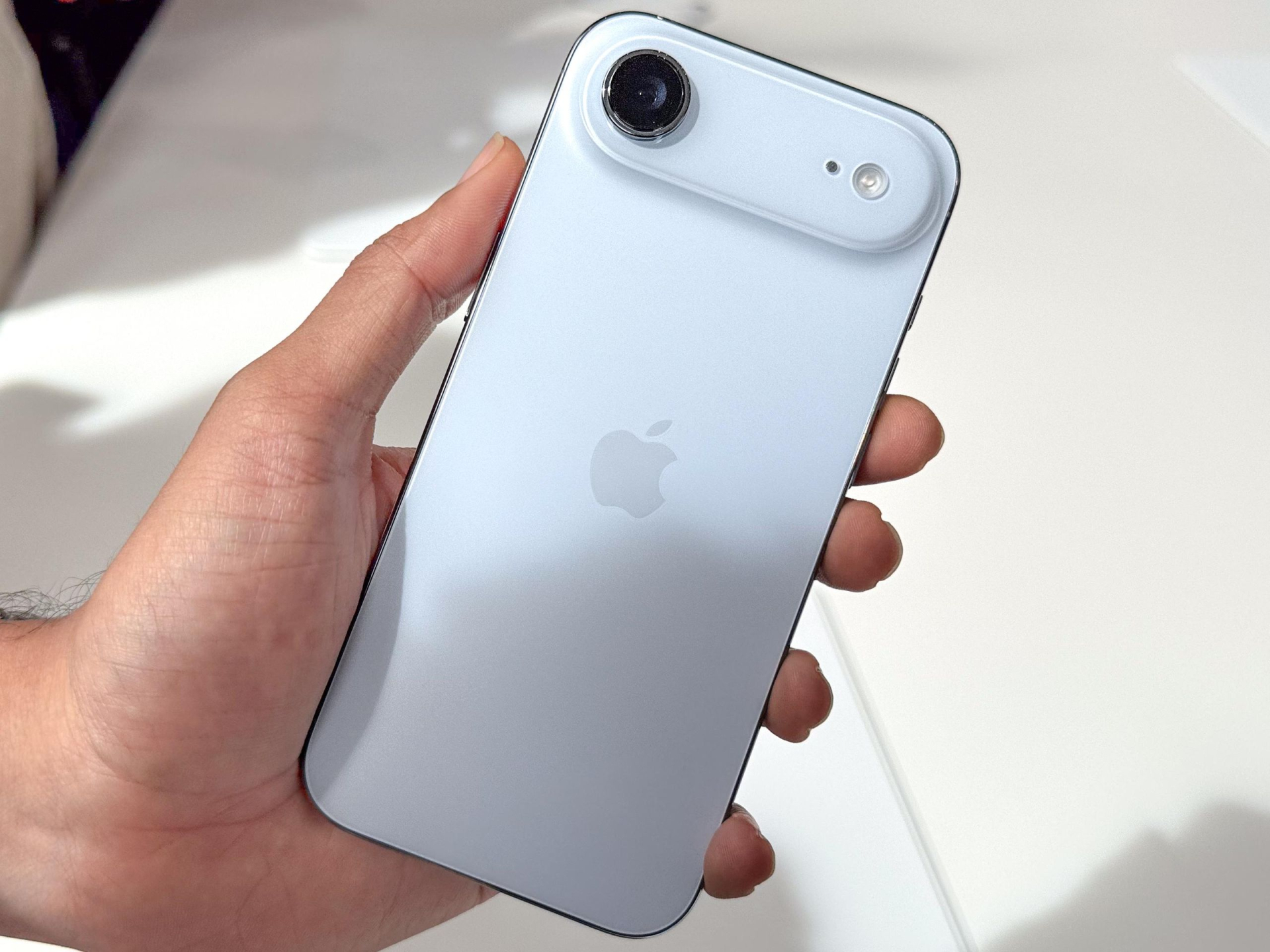 Sự thật về iPhone Air 2 - Ảnh 2