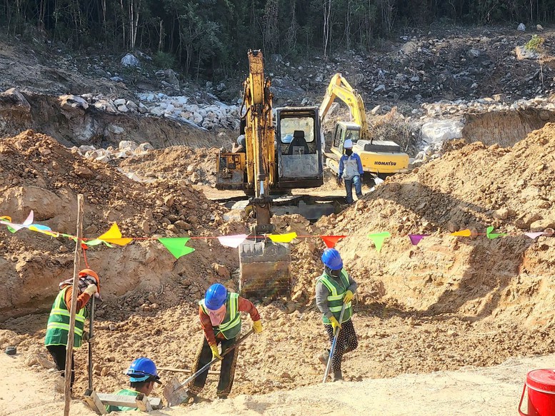 Đẩy nhanh tiến độ thi công các công trình điện phục vụ APEC 2027 tại Phú Quốc - Ảnh 1