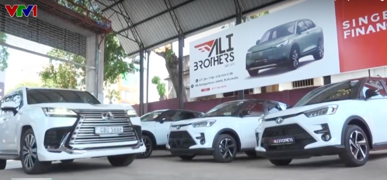 Tắc nghẽn Hormuz, xuất khẩu ô tô cũ châu Á tìm đường mới - Ảnh 1