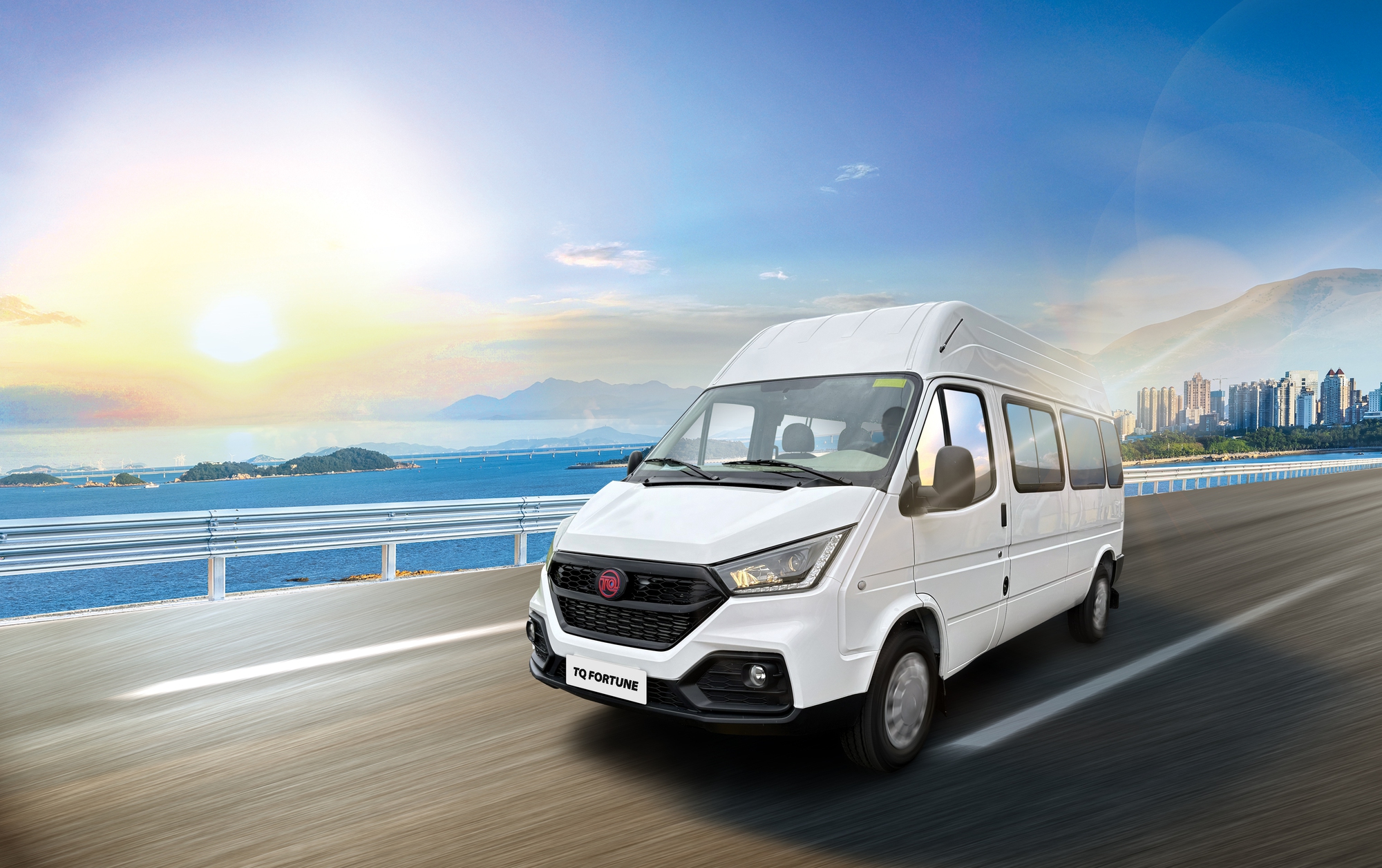 Chính thức ra mắt TQ Fortune, mở rộng lựa chọn minibus 16 chỗ - Ảnh 1