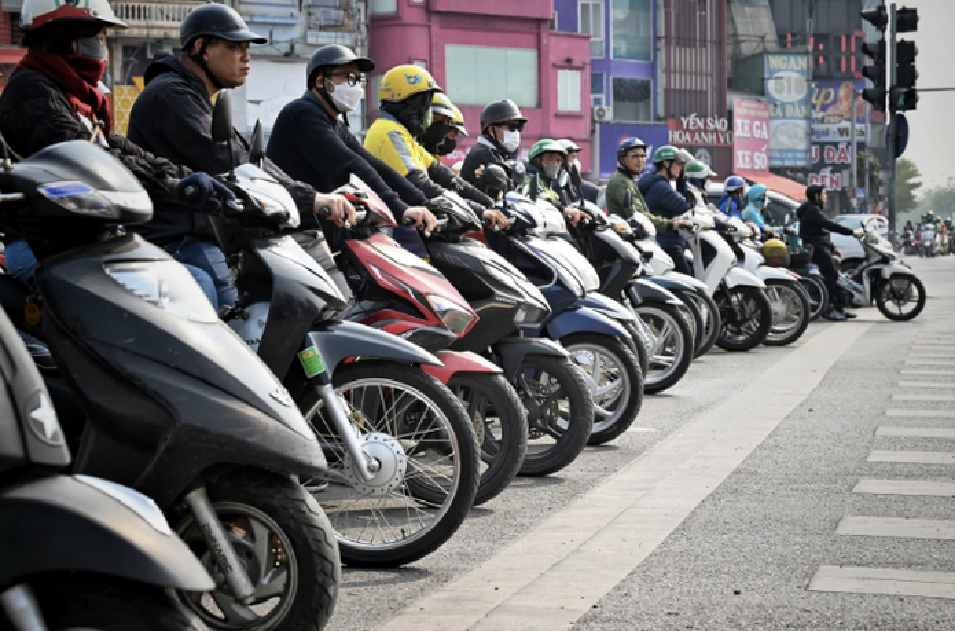 Vì sao chọn Hoàn Kiếm thí điểm cấm xe chạy xăng? - Ảnh 1