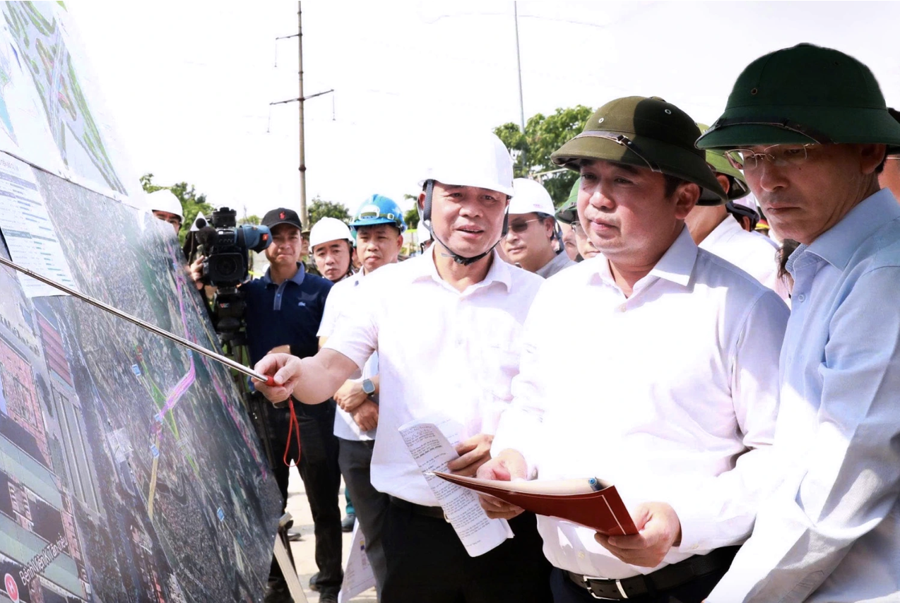 Bí thư Hà Nội "chốt" tiến độ nút giao "dị dạng" 786 tỉ đồng - Ảnh 1