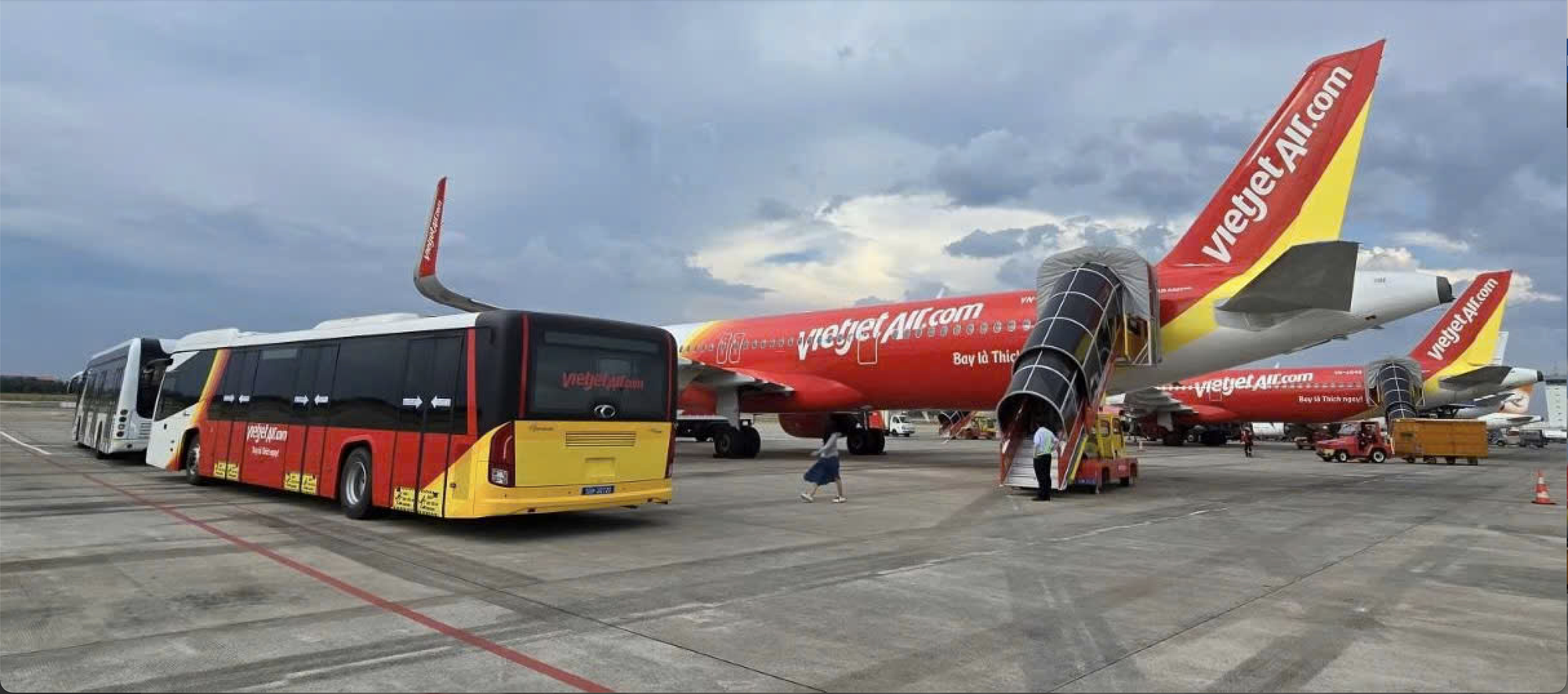 Vietjet muốn tham gia nhiều dự án hạ tầng hàng không - Ảnh 1