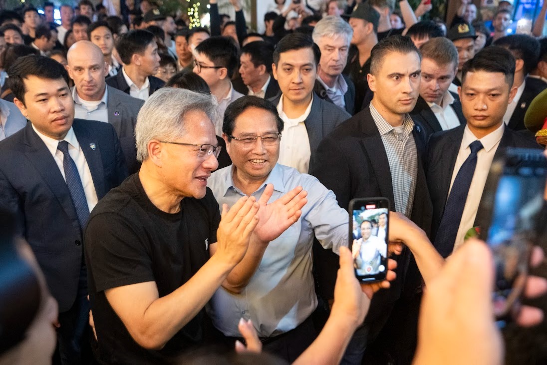 Kỷ lục chưa từng có và thỏa thuận được in ra chỉ 1 tiếng trước cuộc gặp giữa Thủ tướng và Chủ tịch NVIDIA - Ảnh 2