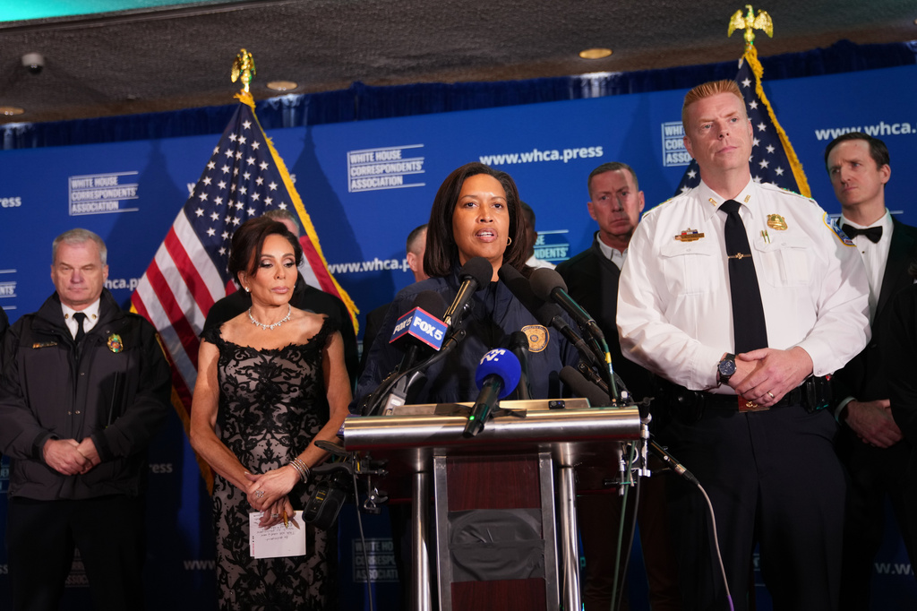 Toàn cảnh vụ nổ súng tại bữa tiệc của Tổng thống Trump - Ảnh 6