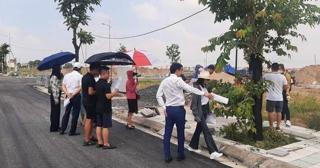 Hơn 2,2 triệu tỷ đồng đã được “bơm” vào thị trường bất động sản, Bộ Xây dựng lý giải nguyên nhân - Ảnh 1