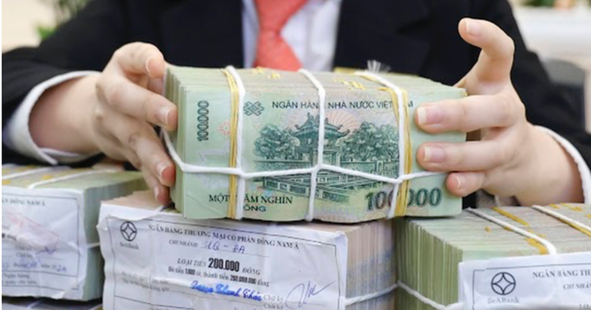 Lãi suất tiết kiệm vẫn neo cao sau văn bản chấn chỉnh của Ngân hàng Nhà nước