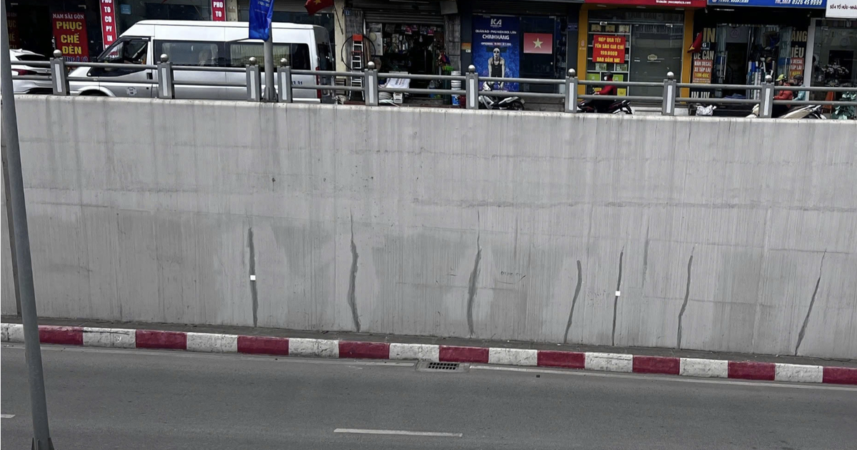 Hà Nội: Yêu cầu xử lý khẩn cấp vết nứt tại hầm chui Lê Văn Lương