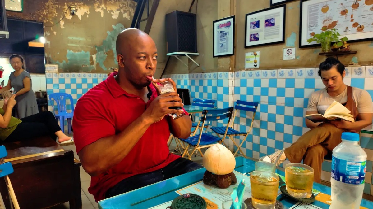 Cựu quân nhân Mỹ quyết định đến Việt Nam sống vì 1 điều trái ngược hoàn toàn với cuộc sống ở Mỹ