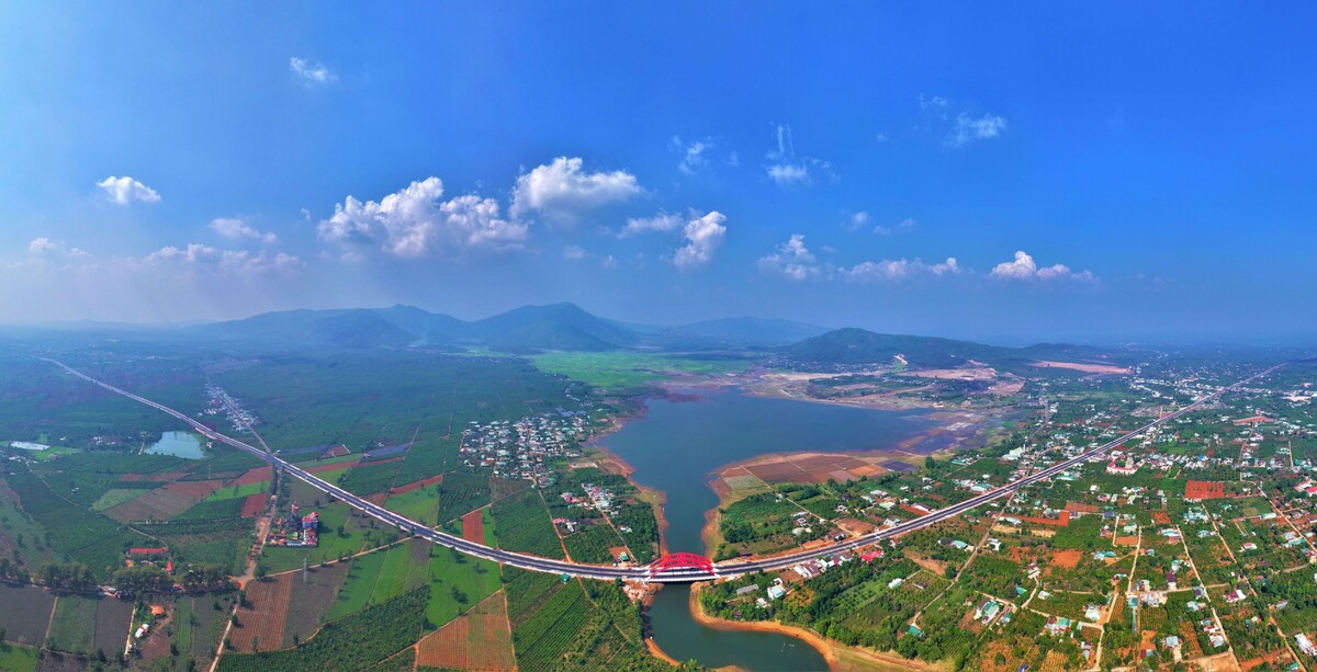 Hình hài tuyến đường 1.200 tỷ đồng, băng qua 'thủ phủ' cà phê Gia Lai