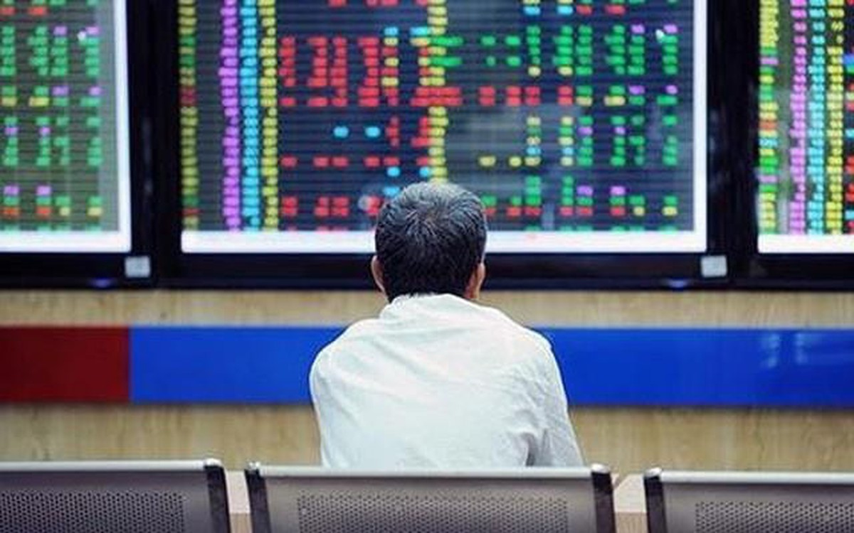 Góc nhìn chuyên gia: Chứng khoán đón hai tin vui, nhưng khả năng "thủng" mốc 1.600 điểm vẫn còn hiện hữu