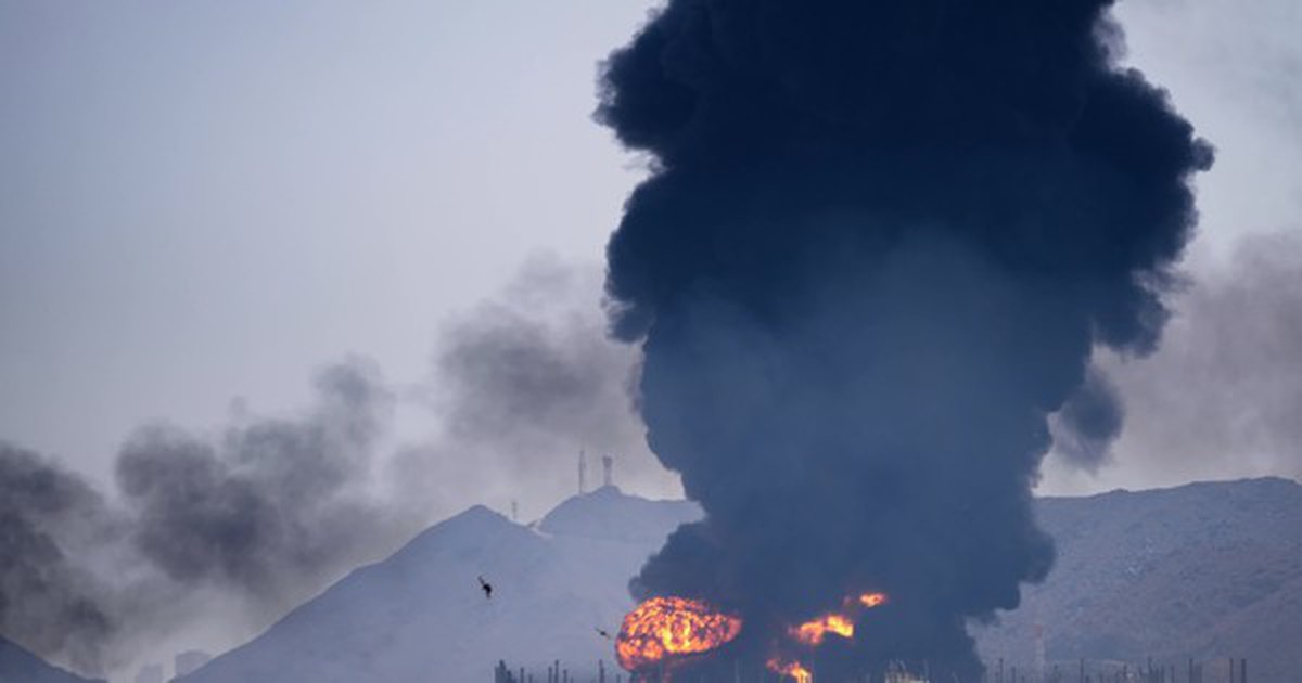 Điều hiếm thấy trên eo biển Hormuz kể từ khi Mỹ - Israel tấn công Iran