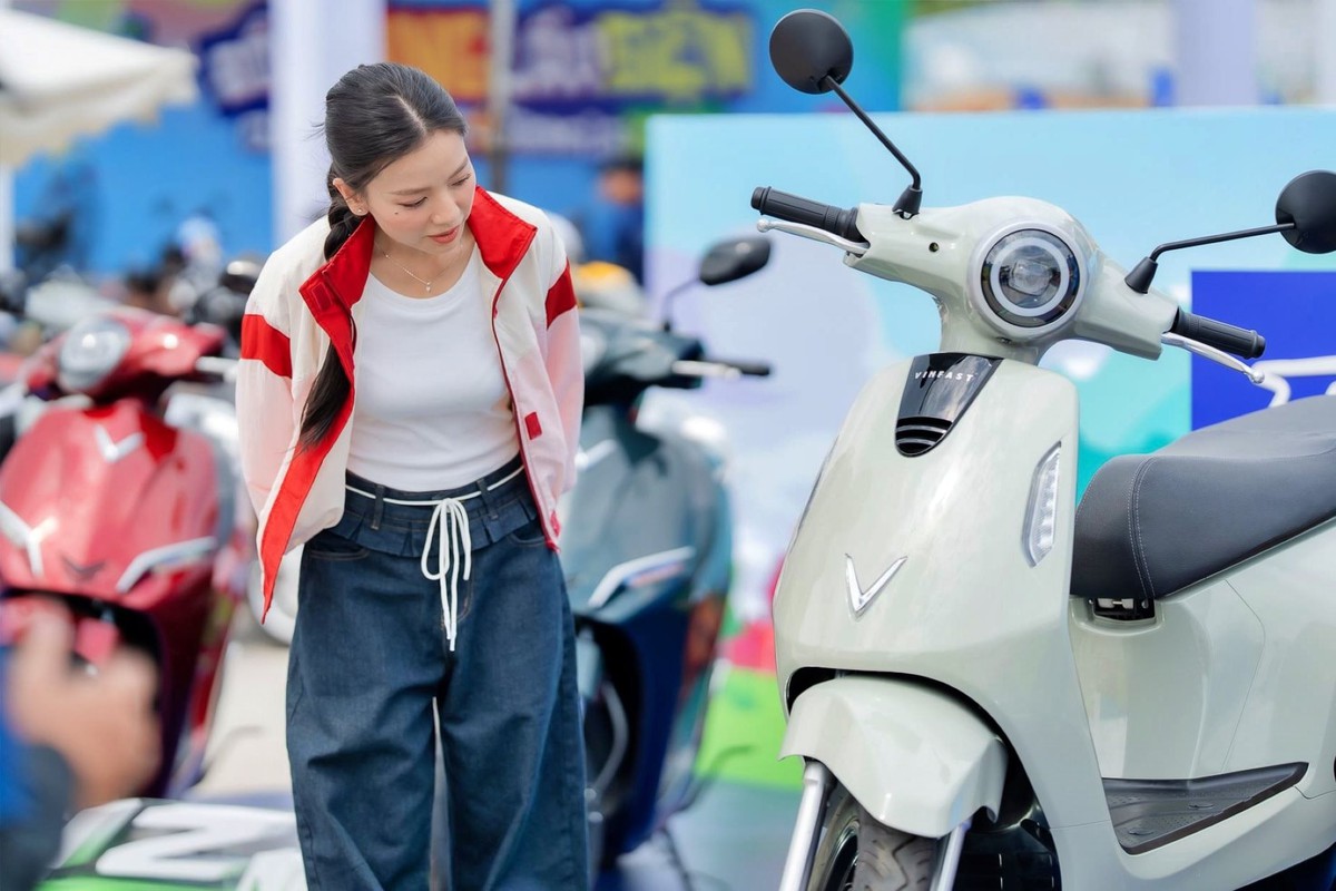 Ngang giá với Honda Vision, đây là 5 xe máy điện đáng mua nhất - có mẫu đi được hơn 260km khi đầy pin