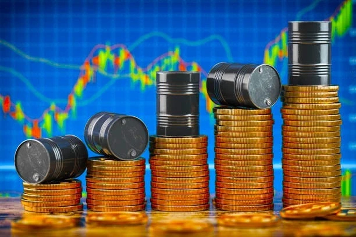 Giá dầu thế giới tăng mạnh, vàng bạc suy yếu