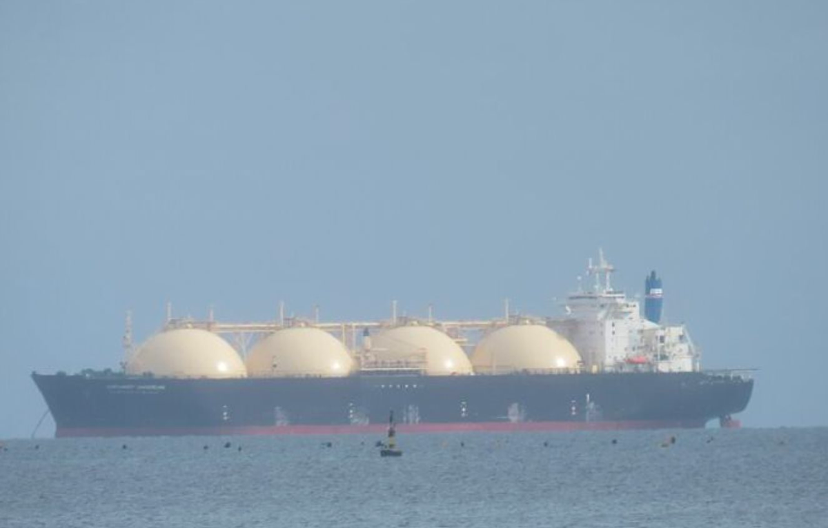 Thêm 2 tàu LNG của quốc gia đồng minh Mỹ âm thầm đi qua eo biển Hormuz, hướng thẳng đến một nước châu Á