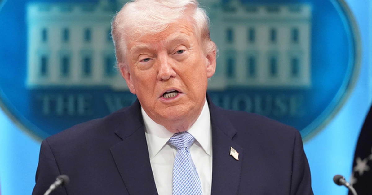 Ông Donald Trump họp báo, nói về chiến dịch giải cứu "lịch sử"