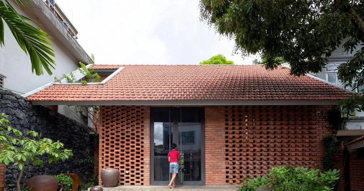 Ý tưởng xây dựng nhà gạch thô mộc cho gia chủ muốn 'kết nối' với thiên nhiên