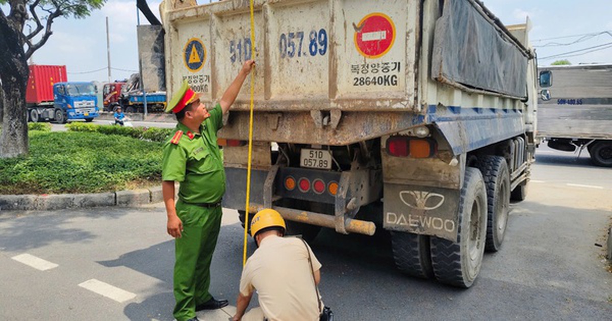 Lưu ý quan trọng của CSGT TPHCM với các chủ xe tải lớn