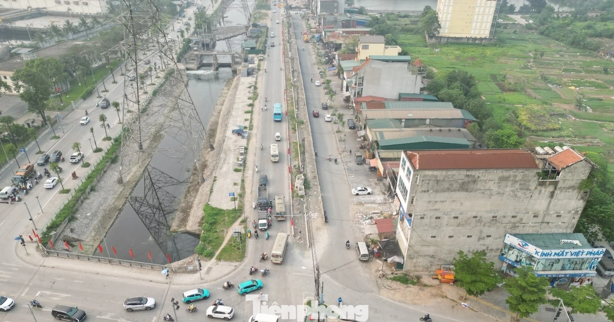 Sau 8 năm chậm tiến độ, đường Tam Trinh mở rộng dần lộ diện