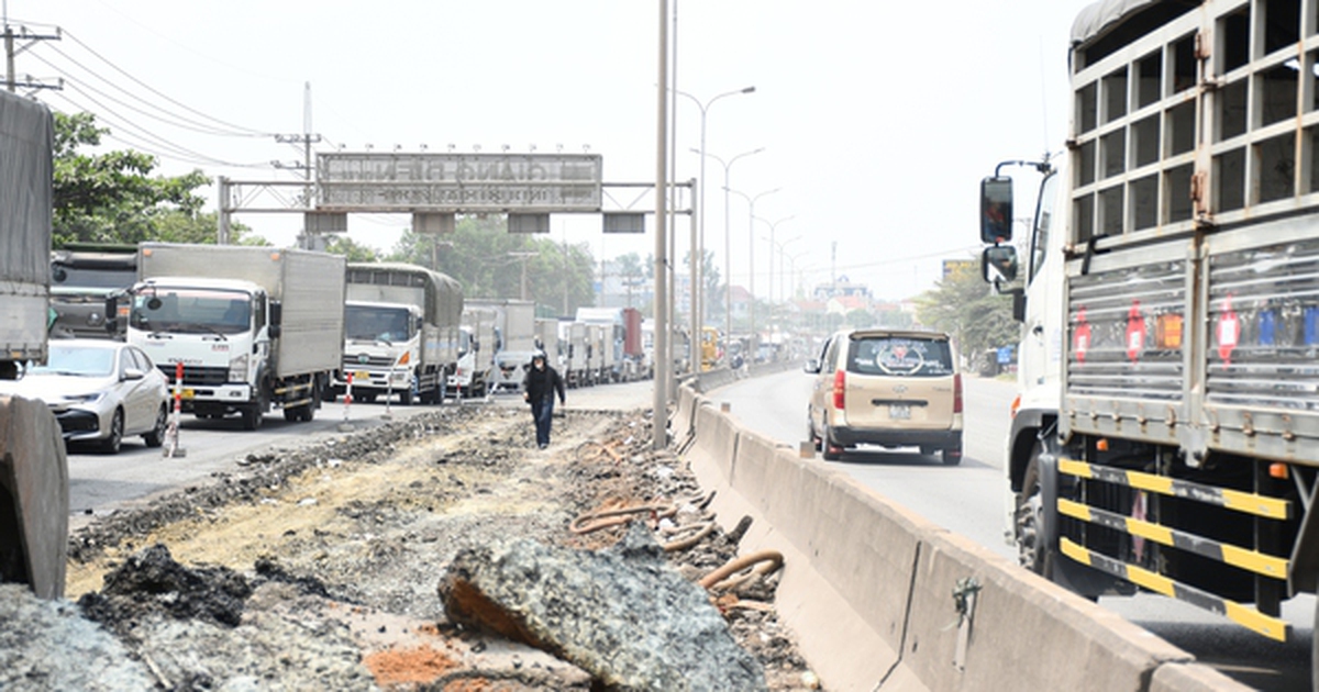 Hình ảnh sửa chữa Quốc lộ 51 xuống cấp nghiêm trọng