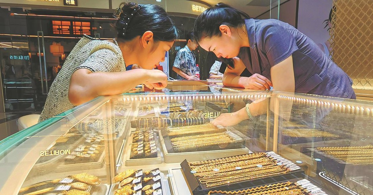 Láng giềng Việt Nam tăng thu mua vàng, tổng giá trị hiện khoảng 9,25 triệu tỷ đồng