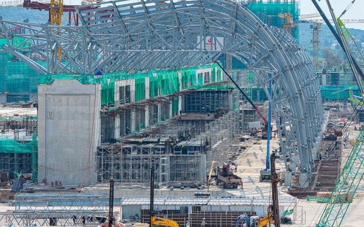 Đại gia gốc Thanh Hóa xây vòm thép lớn nhất hành tinh góp mặt tại công trình APEC 2027: Mái thép 12.000 tấn, vượt nhịp 81m không cột, công nghệ Thụy Sĩ góp sức