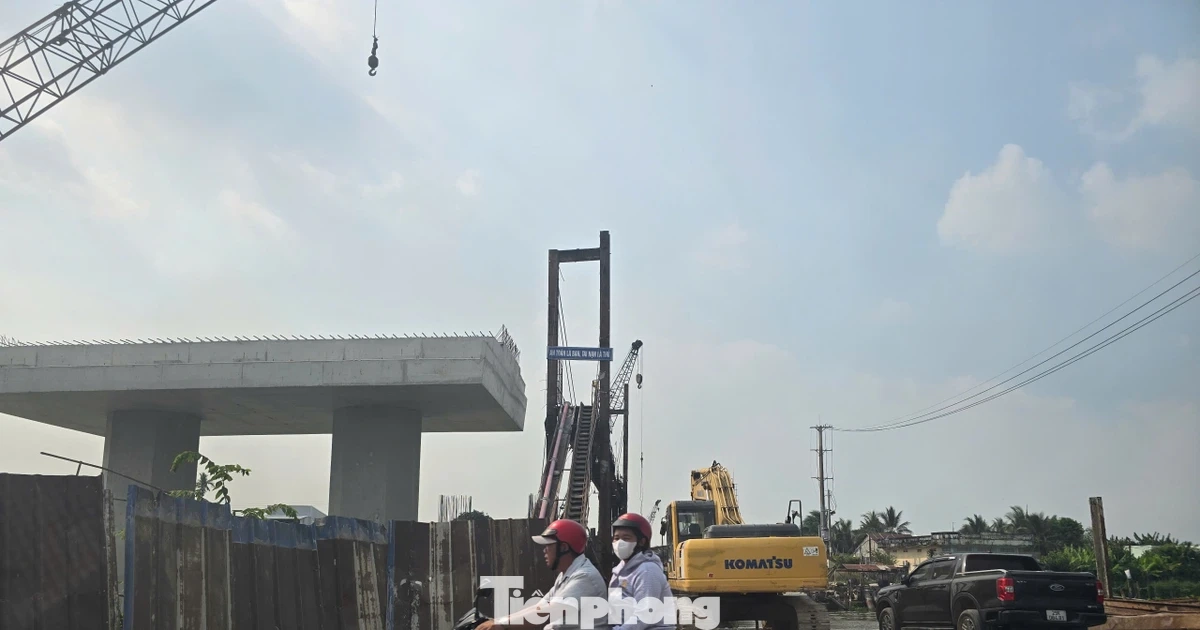 Giá vật liệu tăng cao: Dự án 'lụt' tiến độ, nhà thầu càng làm càng lỗ