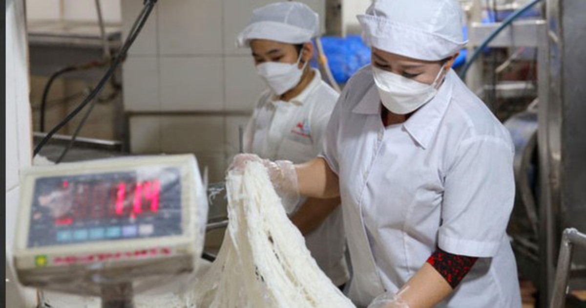 Bất ngờ gửi đơn “kêu cứu” đến Chủ tịch UBND TPHCM, bà chủ thương hiệu bún tươi nổi tiếng nói gì?