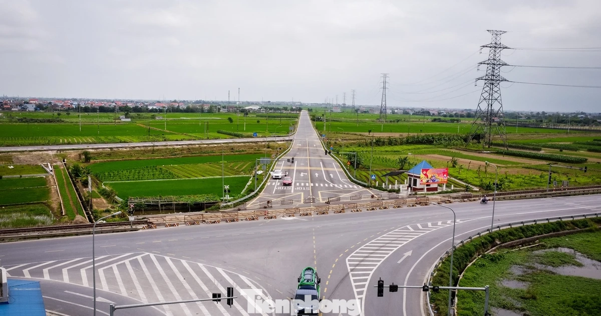 Tuyến đường hơn 560 tỷ đồng vẫn 'chia cắt' sau 1 năm khánh thành