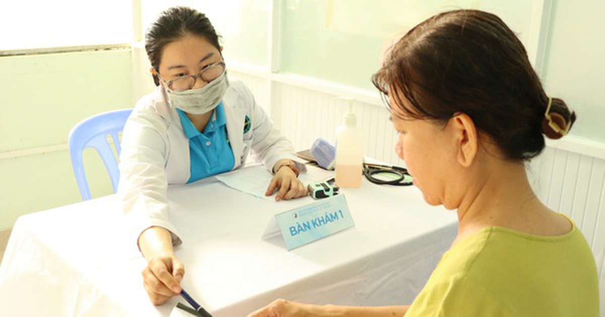 Người dân 19 xã, phường an toàn khu tại TPHCM được cấp thẻ BHYT miễn phí