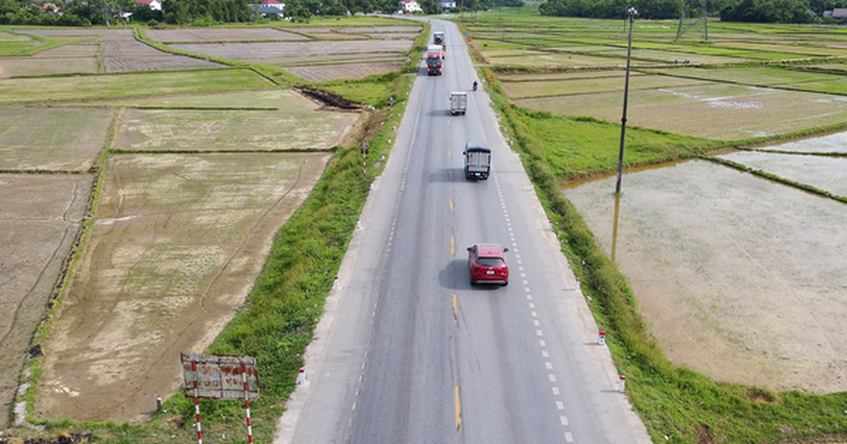 Cần sớm mở rộng Quốc lộ 1 lên 4 làn xe