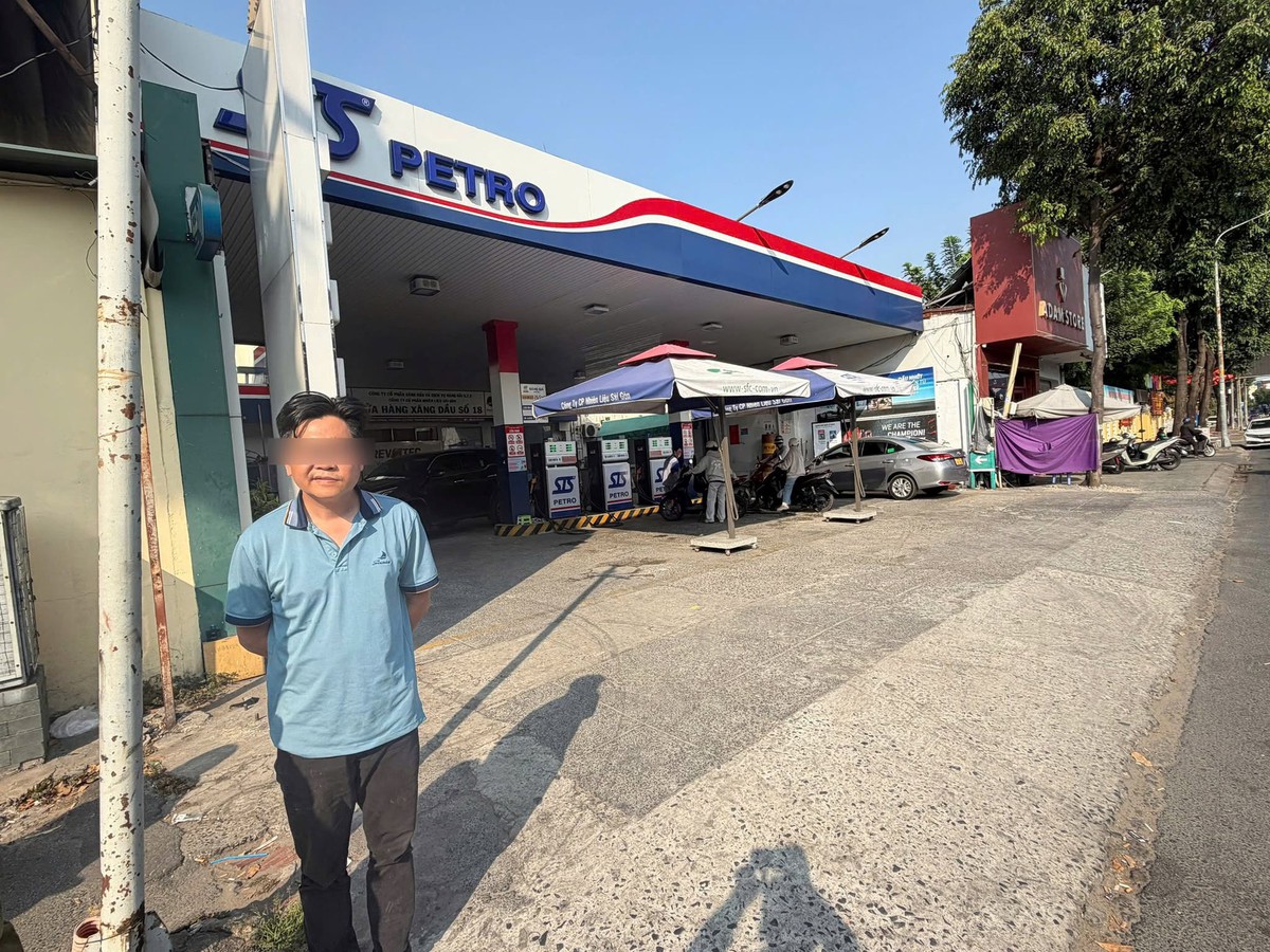 “Vỡ nợ" chứng khoán, người đàn ông đi cướp 18 tờ vé số của người tàn tật, bị tóm khi đang lẩn trốn ở quê