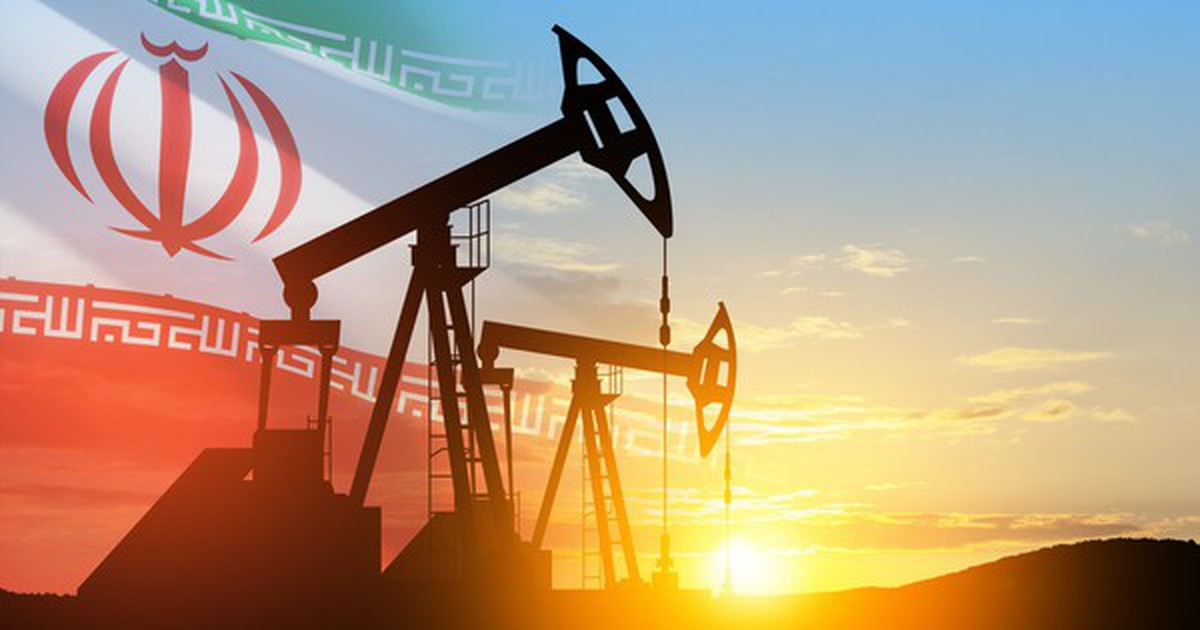 Năng lực "không phải dạng vừa" của Iran trong ngành dầu mỏ: Dù không thể xuất khẩu 1 giọt vẫn đủ sức hút 3,5 triệu thùng/ngày trong liên tục 2 tháng