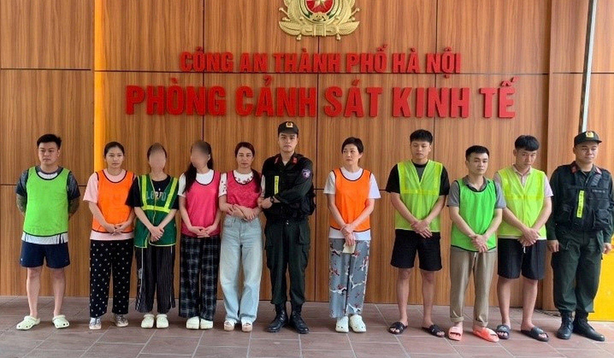 Khởi tố Phạm Phương Thúy SN 1982 cùng 8 người khác