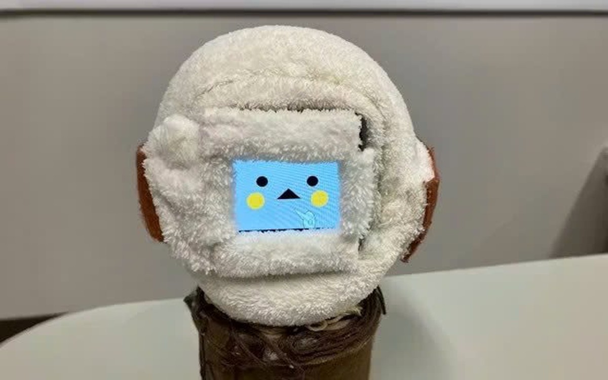 Kỷ lục Guinness cho Robot AI "vô dụng" nhất thế giới thuộc về Nhật Bản, dùng để chữa lành nỗi cô đơn cho người già