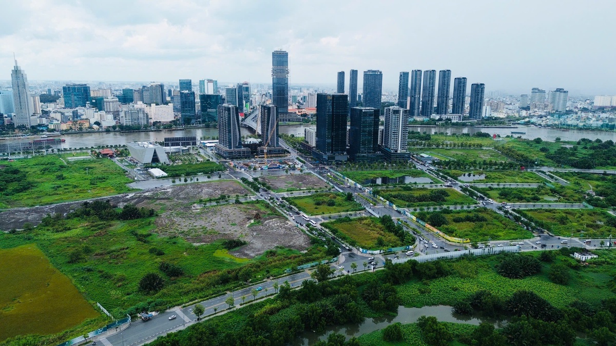 Loạt đất vàng 'quây tôn' ở trung tâm TP.HCM được đổi cho nhà đầu tư xây hạ tầng