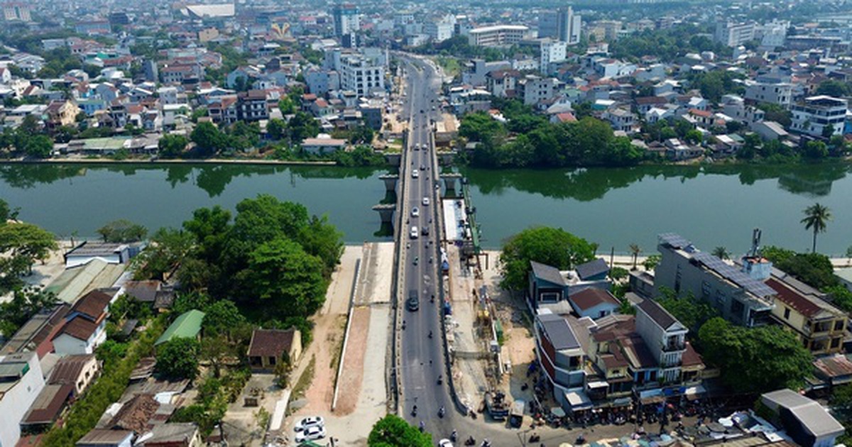 Thi công trở lại, vì sao nhà thầu cầu Vỹ Dạ vẫn bị chấm dứt hợp đồng?