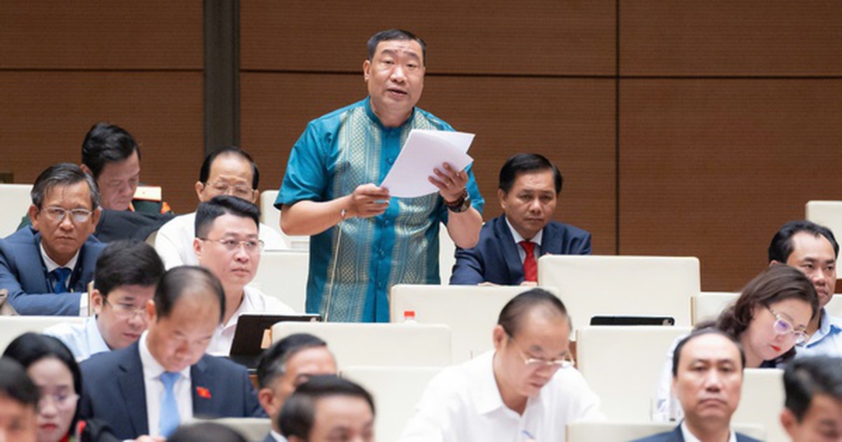 Đại biểu Quốc hội góp ý cải cách tiền lương, tăng lương cơ sở