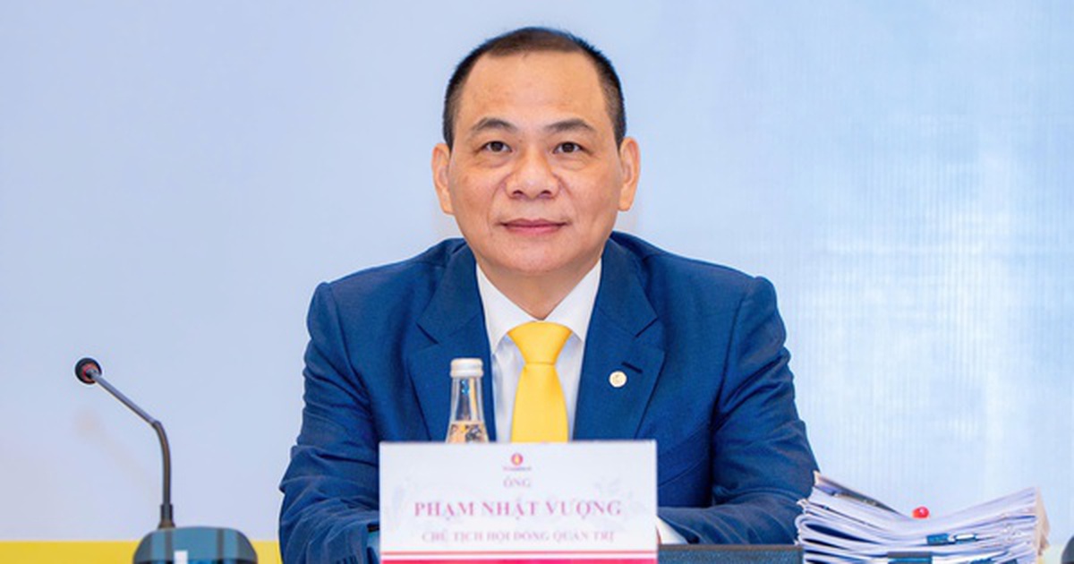 Tỷ phú Phạm Nhật Vượng: 'VinFast không bao giờ quay trở lại làm xe xăng'