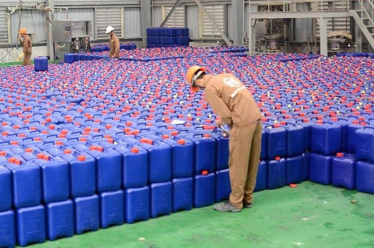 Vì sao lợi nhuận công ty nhà Hóa chất Đức Giang "bốc hơi" một nửa so với cùng kỳ?