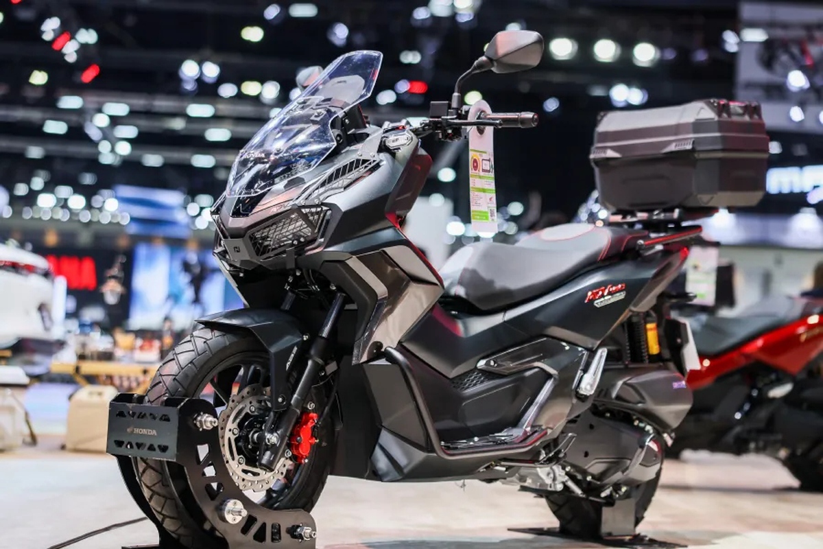 Honda ra mắt phiên bản đặc biệt New Honda ADV160 Smart Tourer Edition gây chú ý với công nghệ chưa từng có, mở ra xu hướng mới cho xe tay ga Adventure