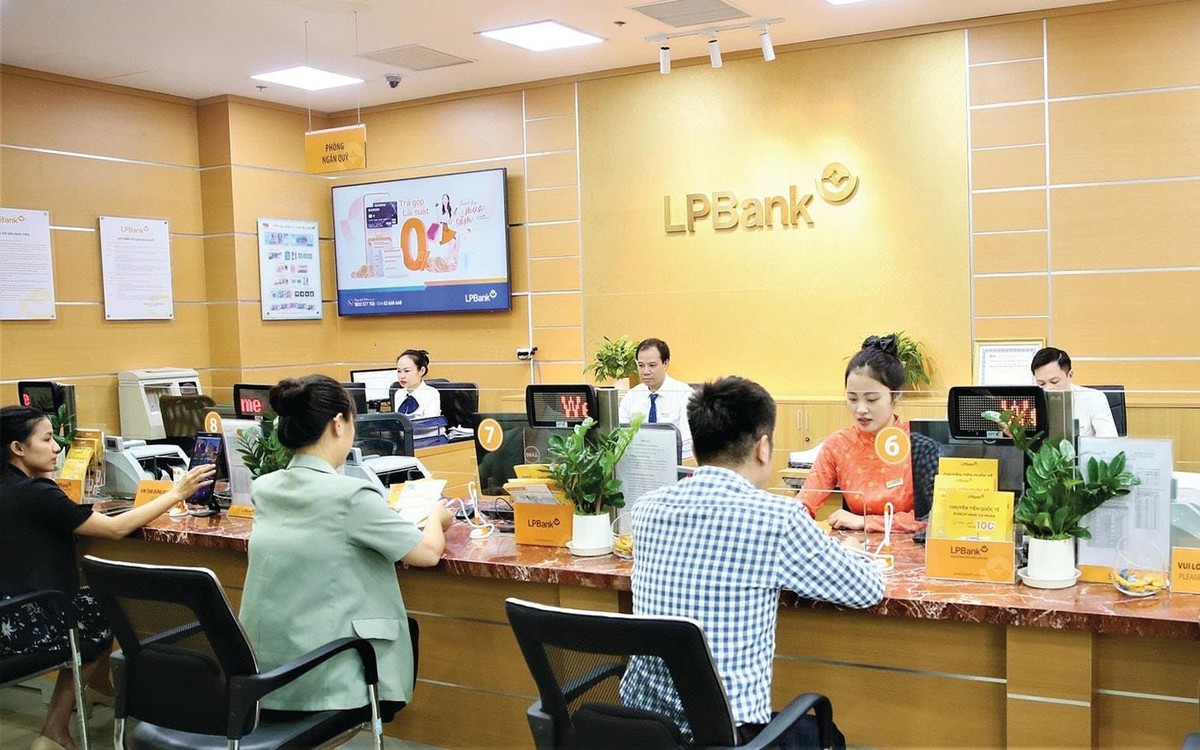 Lãi suất ngân hàng LPBank mới nhất tháng 4/2026: Sau điều chỉnh, kỳ hạn nào có lãi suất cao nhất?
