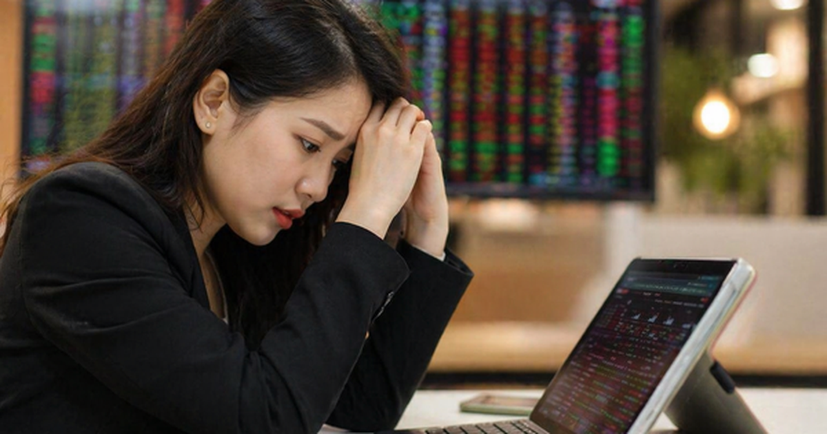 Chứng khoán 24-4: Điều gì xảy ra với cổ phiếu PC1?