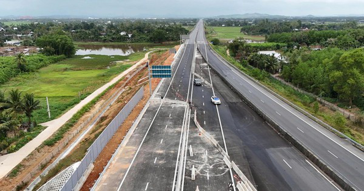 Thông xe gần 200km cao tốc từ Quảng Ngãi đến hầm Cù Mông vào trưa 29/4