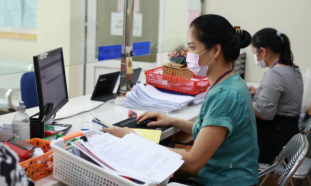 Đề xuất các phương án cụ thể về cải cách chính sách tiền lương theo lộ trình - Ảnh 2