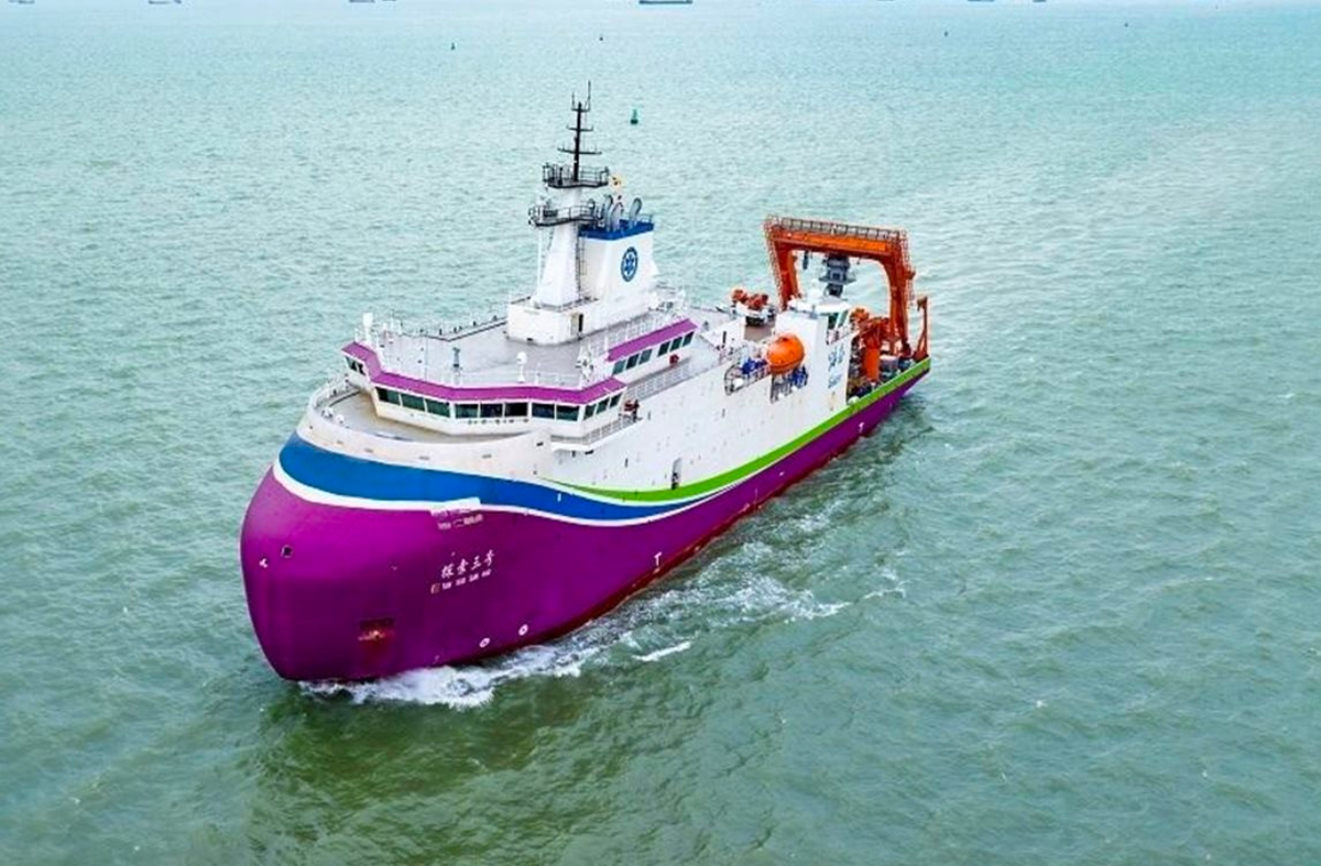 Phát hiện tàu Trung Quốc dài hơn 100 mét, liên tục di chuyển suốt 75 ngày, thực hiện nhiệm vụ đặc biệt giữa biển