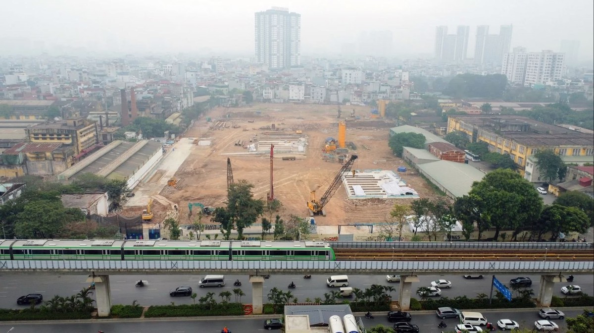 Nguy cơ dư cung căn hộ cao cấp “phủ bóng” thị trường bất động sản