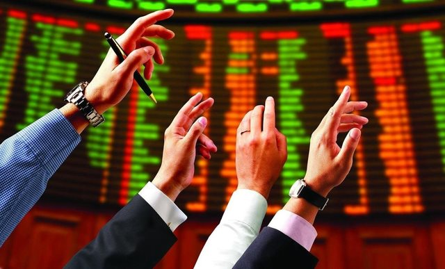 Một thế lực vừa tung hơn 300 tỷ đồng mua cổ phiếu HOSE trước dịp nghỉ lễ