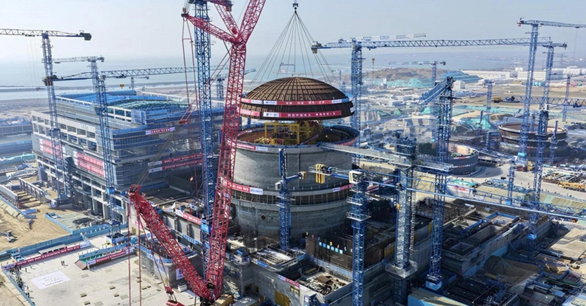 Không phải Nga, một quốc gia vừa đặt cấu trúc 227,9 tấn lên nhà máy điện hạt nhân hiện đại bậc nhất